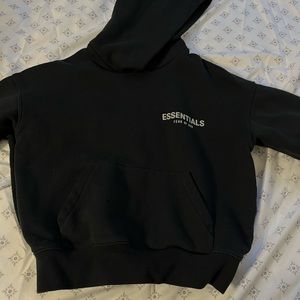 Black essential hoodie